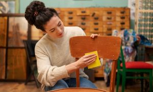 Реставрация мебели: восстановление дерева, отделка и лак